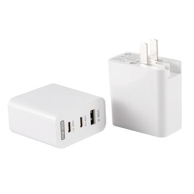 China HPA-15N 30W Gallium Band Residential/Multi-Purpose Smart Plug Nitride Mini Power Charger Fast Charging Type-C for sale