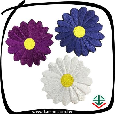 China Viable Custom Flower Fabric Embroidery Patch for sale