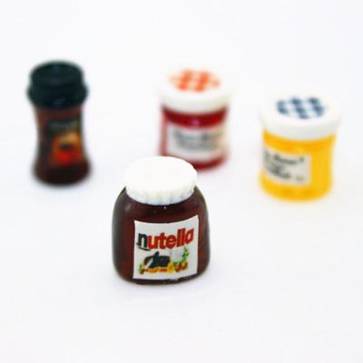 China 4pcs/set Plastic Mini Coffee Kitchen Accessories Salad Pot Ketchup Sauce Jam For 1:12 Dollhouse Dinner Room Miniature Toy for sale