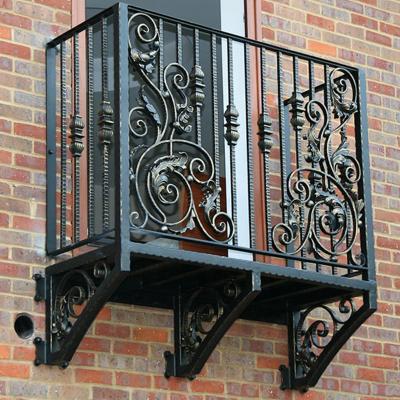 China Foshan Traditional Wrought Iron Fence Panels Wrought Iron Fencing Cheap Wrought Iron Fence Metal for sale