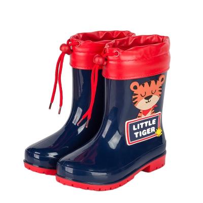 China Fashion Trend Factory Wholesale Eco-friendly Cardboard Lightweight Non-slip Rubber Rain Boots For Kids for sale