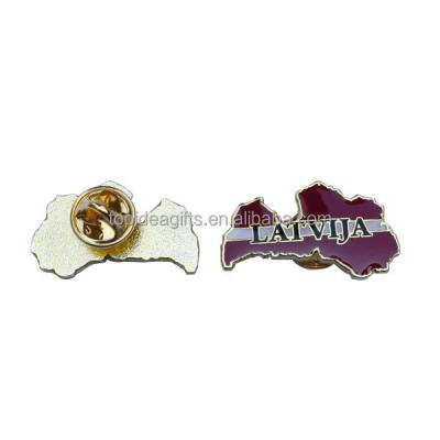 China China Factory 14K Gold Latvija Counry Map Form Metal Brooch Pin Souvenir Latvija National Day Metal Badge Pin Custom for sale