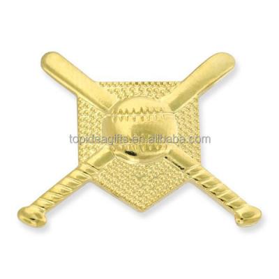 China China 24K Gold 3D Baseball Bat Metal Baseball Pin Badges Factory Cheap Price Trade Pin Badges for sale