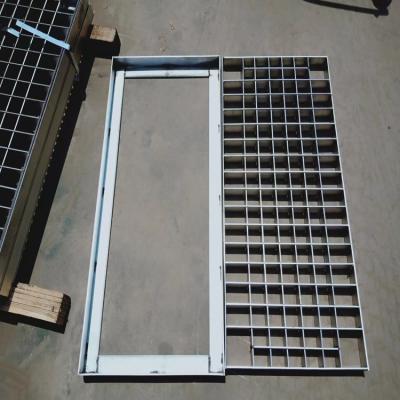 China Steel Structure Drain Grill Trench Gutter Rain Water Cover Drainage Grating zu verkaufen