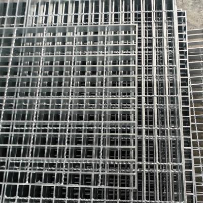 China Machine Pressure Welded Flat Steel Grating / Gully Grating Modern Style Steel Floor Decking Grating for sale