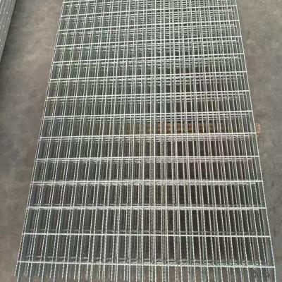 China 60 X 7 X 4 Bearing Bar Steel Platform Grating For Heavy Duty Applications en venta