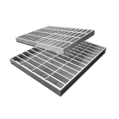 China 30mm Pitch Steel Floor Steel Grating Decking for Industrial Area for sale