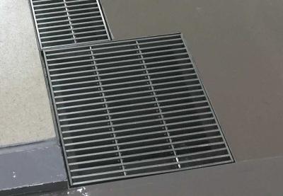 China Flat Steel Galvanized Swage Locked Grating ISO 9001 Certification for sale