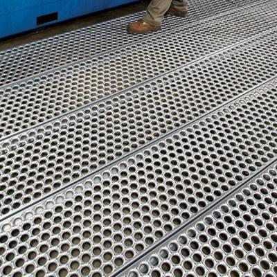 China Industrial Work Platform Walkway Perf O Grip Grating for sale