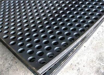 Cina Materiale di acciaio dolce nessun centri vacillati 12.7mm perforati di Mesh Plate di rivestimento in vendita