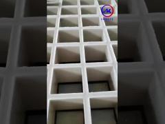 Non Skid Fiberglass Catwalk Grating Corrosion Resistance Durable Appearance