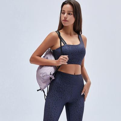 China Breathable Women Yoga Set Seamless Fitness Leopard Print Workout Clothes Sports Set Women Sports Bra High Waist Gym Leggings Wear Yoga Suit for sale