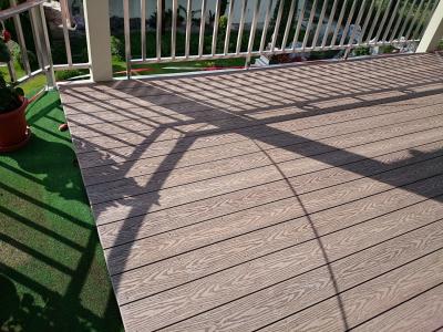 Cina I bordi di piattaforma compositi di WPC per il decking del giardino di decking del prato inglese delle scale del wpc imbarca in vendita