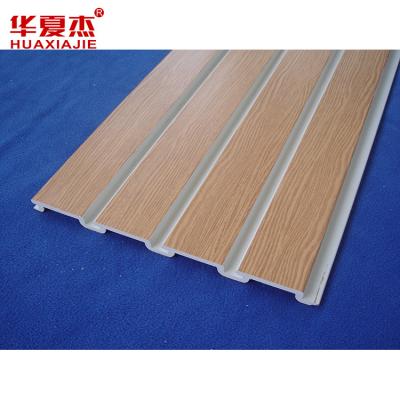 China Farbige UPVC-Vinyl-Slatwall-Zusatz-Garage Slotwall-Platten zu verkaufen