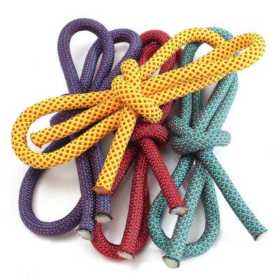 China YILIYUAN Adjustable Nylon Braided Rope Halter Lead for Farm Horse in Customized Color for sale