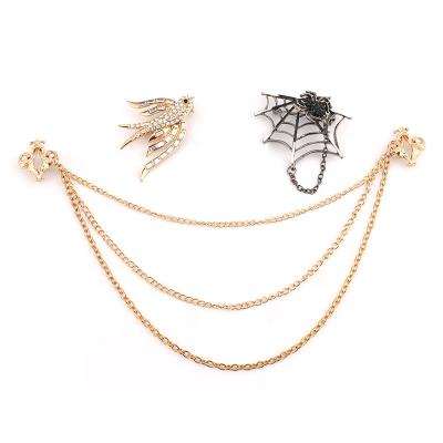 China Wholesale ALLOY Anchor and Gold Metal Peacock Shaped Chain with Rhinestone Lapel Pin Custom for Party for sale