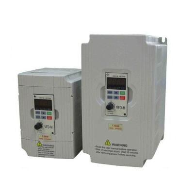 China Best single phase to three phase converter 220v 3 phase frequency converter 220*130*145(mm) for sale