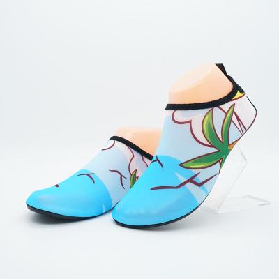 China Lightweight Factory Price OEM Custom Design Neoprene Non-slip Comfortable Water Aqua Swimming Diving Shoes for sale