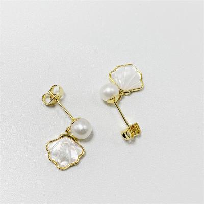 China CLASSIC Silver Geometric White Shell Shape Jewelry Round Pearl Earring S925 Pearl Earring For Girl for sale