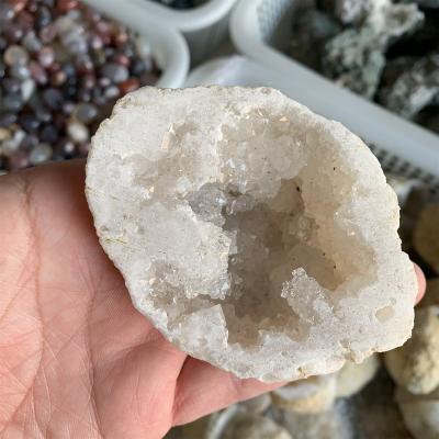 China Wholesale Geode Crystal Cluster For Decoration China Clear Quartz Mini Druzy Healing Crystals Crafts for sale