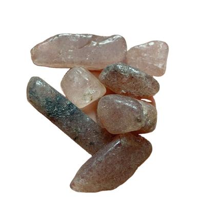 China Wholesale High Quality Healing Crystal Strawberry Quartz Chips Gemstone from China 9-12mm for Decoration for sale