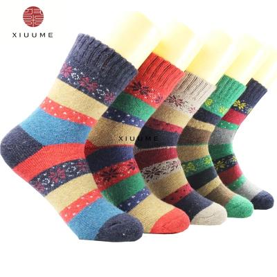 China High Quality Wholesale Hot Selling Women's QUICK DRY Multicolored Amazon Manufacturing Woolen Thick Socks Retro for sale