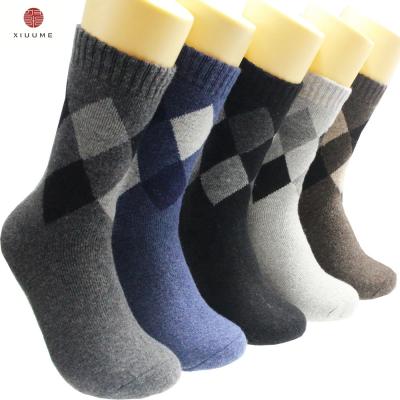 China Manufacture QUICK DRY Amazon Wholesale Selling Thick Warm Mens Wool Argyle Socks for sale