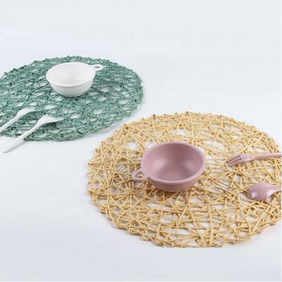 China Disposable Handmade Customize Kitchen Hollow Paper Woven Round Place Mat Desk Mat Table Mats for sale