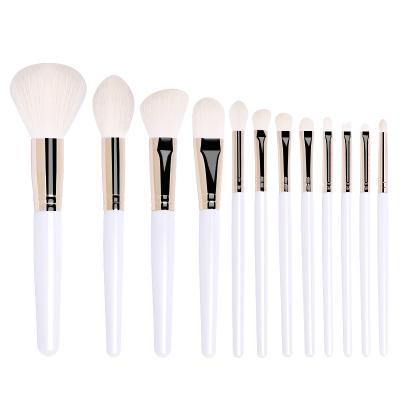 China Angular Blush OEM 12pcs Profesional Custom Makeup Brushes Wooden Handle Cosmetic Private Label White Makeup Brush Set for sale