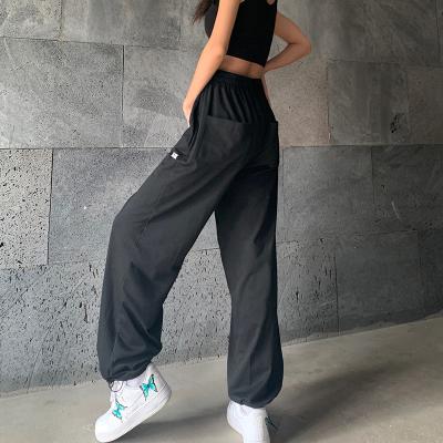 China 2020 high quality fashion Anti-wrinkle sweatpants for ladies empty custom logo sweatpants cotton females adjustable bottom joggers for sale