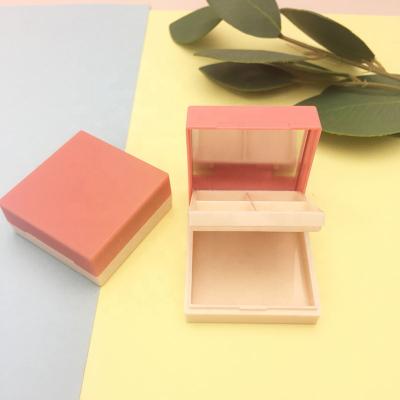 China Recycled Materials Adjust 4 Colors Double Eyeshadow Palette Eyeshadow Box With Mirror High Quality Empty Eyeshadow Case for sale