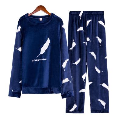 China Fashion Warm Sweater Coral Fleece Print Breathable Winter Men's Sleepwear For Long Sleeve Men's Pajamas Set for sale