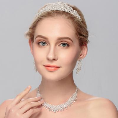 China 2022 New Romantic Women's Earring Necklace Crown 3 Piece Wedding Jewelry Set Bridal Chain Headdress for sale