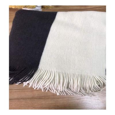 China Keep Hot Fashion Scarves Custom 100% Acrylic Scarves For Women Stylish Custom Printing Scarves for sale