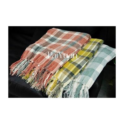 China Polyester Throw Blanket CLASSIC Super Soft 100% Cotton Custom Design Throw Blanket PY00209 for sale