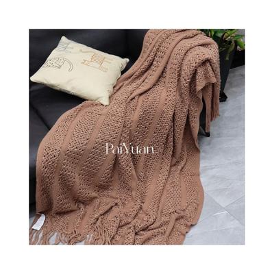 China CLASSIC Soft and Comfortable Blankets Tassels Wrap Shawls 100% Polyester Blanket Shawls PY00129 for sale