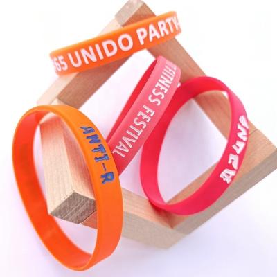 China Wholesale Business Gift Custom Your Own Logo Fashion Rubber Wristband Silicone Wristband Bracelets for sale