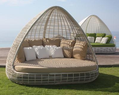 China Modern Garden Daybed Factory Direct Sale Rattan Sofas Manufacturer Patio Daybed Hotel Sun Outdoor Furniture for sale