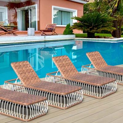 China ANTI-UV Waterproof Outdoor Furniture Rattan Pool Sun Beach Chair Convertible Lounge for sale