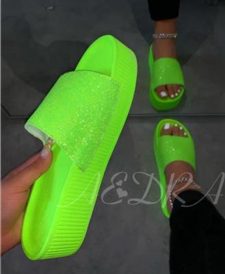 China Bling Light Glitter Low Price Platform High Top Women's Slides Shoes Flat With Women Slippers for sale