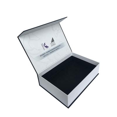 China Recyclable Custom Logo Large Book Shape Gift Box Magnet Closure for sale