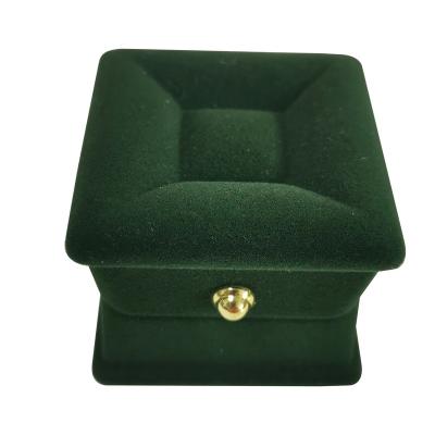 China Latest Style Velvet Ring Display Box Green Velvet Durable Jewelry Box Assembled Ring Holder Box for sale