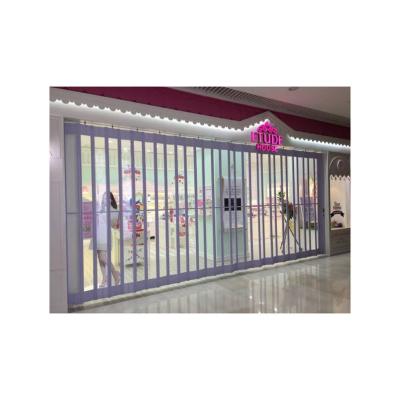 China Lightweight Crystal Level Single Technology Commercial Plastic Universal Transparent Folding Door for sale