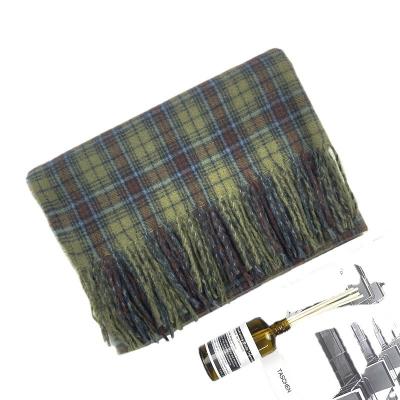 China New Arrival 2023 Stylish Long Women Scarf Vintage Warm Green Plaid Scarf for sale