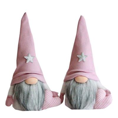 China Gift & Decoration valentines gnome pink gnome gnome with heart for sale