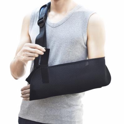 China Breathable Medical Arm Sling Shoulder Injury Arm Strap Sling Split Strap Technology Ergonomic Design for sale