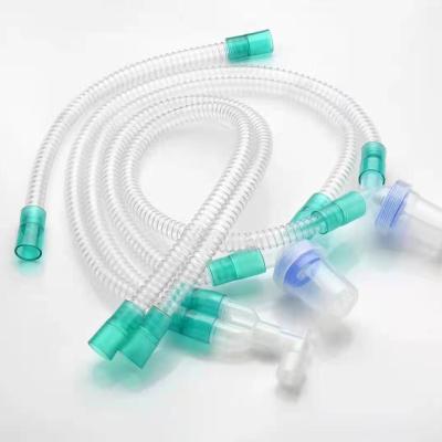 China Disposable Good Transparency Smooth Inner Wall Medical Breathing Circuit With ISO Standard Interface for sale