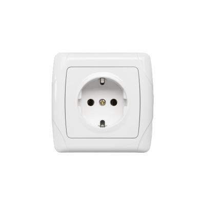 China European Standard Residential / Multipurpose 1 Way Fused Circular Outlet 16a 250v Wall Power Outlet for sale