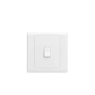 China New British Standard Electrical Equipment 220V 10A General Power Wall Switch Residential/Multi-Purpose Security for sale