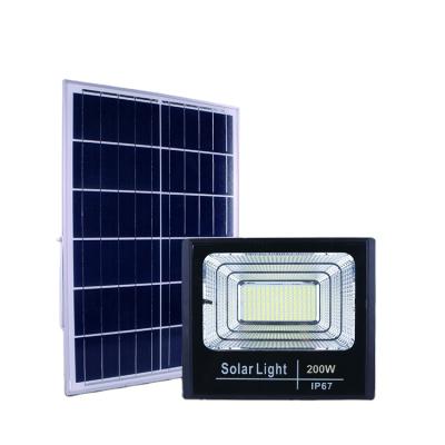 China Outdoor Solar Waterproof Garden Flood Light 100W 200W 300W Ip67 LED Safe Portable Smart Flood Light for sale